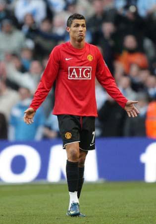 弗拉格：打控卫的经历绝对有助于我的成长，我学会了领导球队（弗拉格：控卫经历极大促进了我的成长，也让我学会带队）