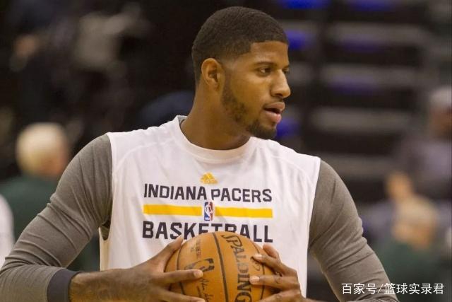 半场战报：皇家奥维耶多0-0奥萨苏纳（半场战况：皇家奥维耶多与奥萨苏纳0-0暂时握手言和）