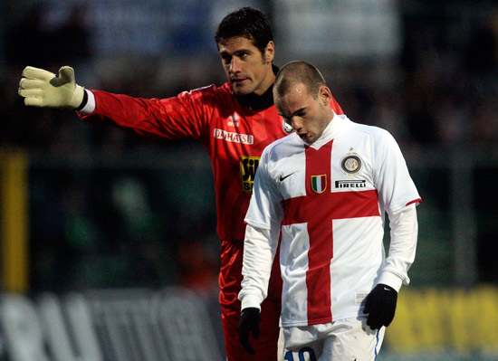 利物浦女足球员遭跟踪骚扰，42岁商人认罪待判（利物浦女足队员被跟踪骚扰案：42岁商人已认罪，待宣判）