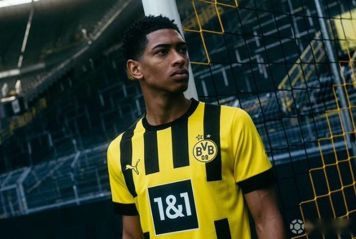 莫德里奇接受前克罗地亚主教练比利奇的个人专访（前克罗地亚主帅比利奇对莫德里奇进行个人专访）