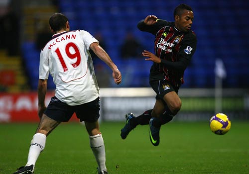 拜仁官方：帕夫洛维奇、比朔夫因身体不适缺战海登海姆（拜仁官宣：帕夫洛维奇、比朔夫因身体不适缺席与海登海姆之战）