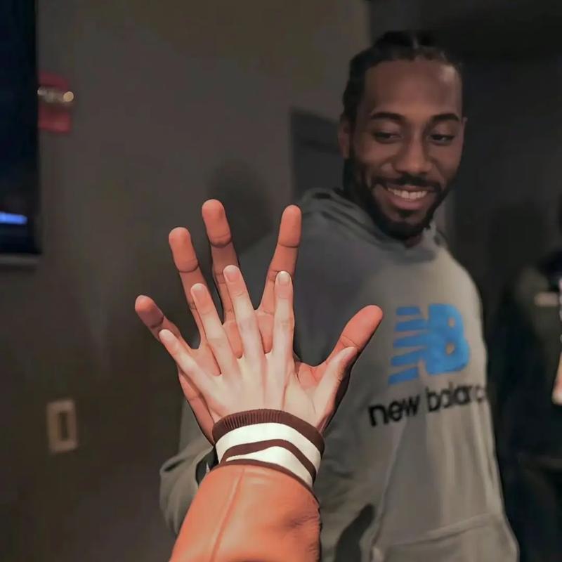 沙尔克战术重整后焕然一新（战术洗牌让沙尔克脱胎换骨）