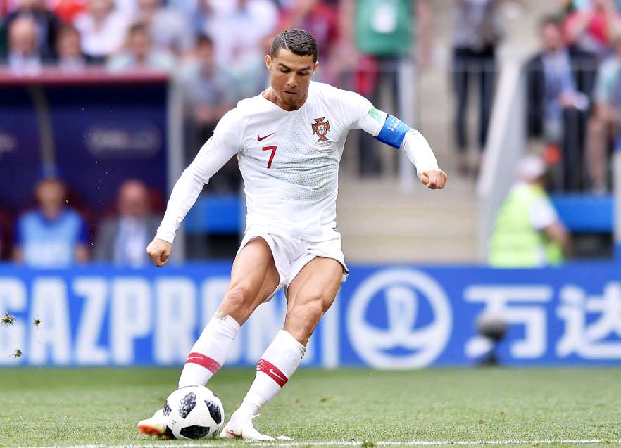 一纸新规! 中国足球青训的“合同枷锁”被砸碎，但孙继海们的路在何方？（新规破冰中国足球青训合同枷锁，“孙继海们”将何去何从？）