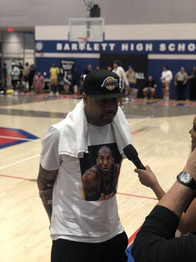 年薪2亿年薪，转会费将超过5300万！沙特不放弃萨拉赫，新月最可能出手（沙特仍不放弃萨拉赫：年薪或达2亿，转会费超5300万，新月最可能出手）