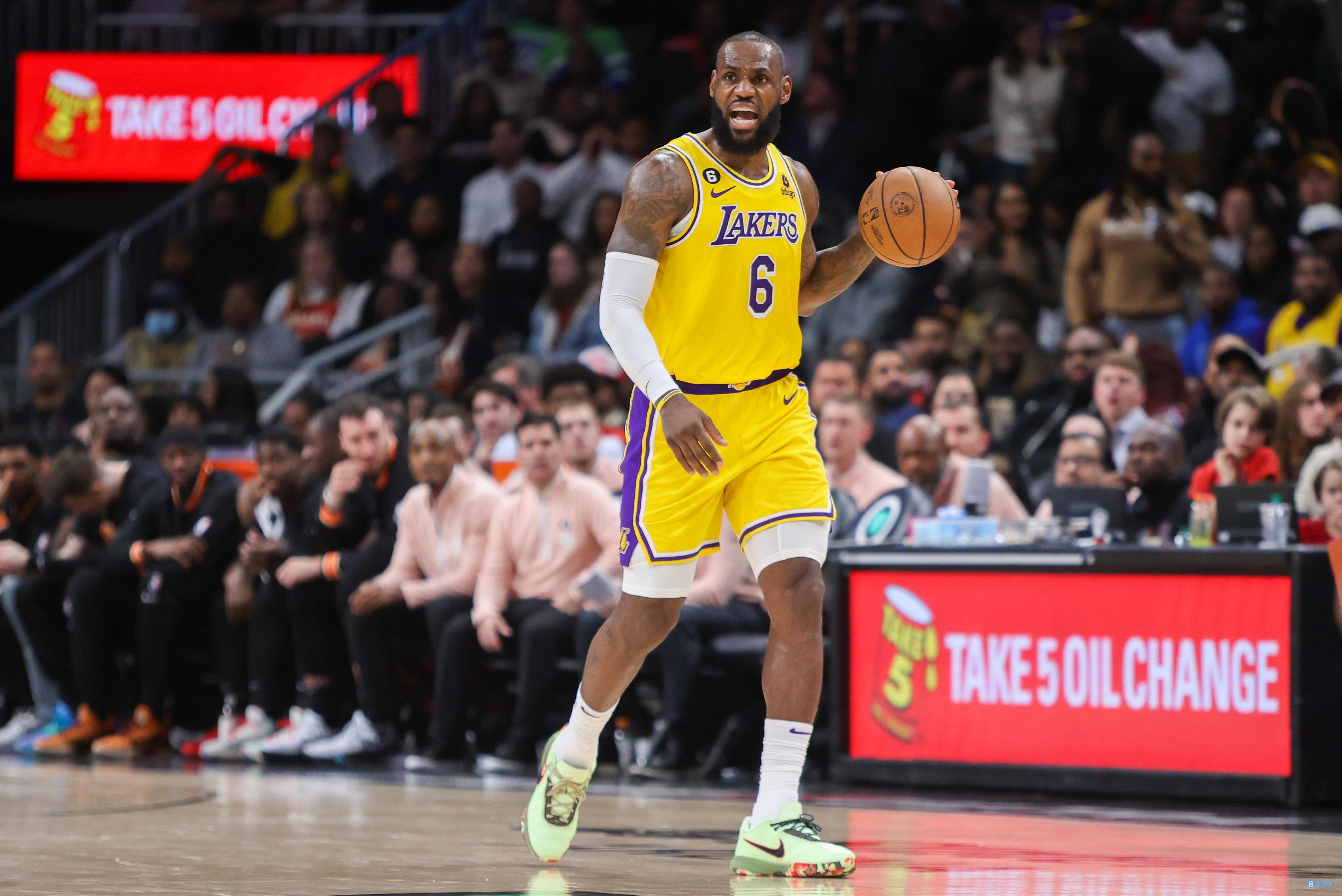 本·怀特：重回赛场的感觉很棒，队友们的表现一直无与伦比（本·怀特：回到球场真是太棒了，队友的发挥一如既往地出色）