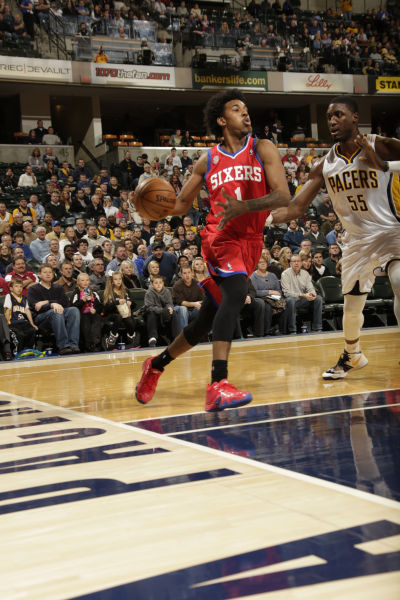 邮报：犯罪团伙盯上了英超球星及其家人，盗窃奢侈品换枪支（英超球星及家属被犯罪团伙盯上：盗窃奢侈品换取枪支）